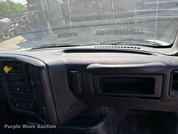 image for item FH7064 2003 Chevrolet C8500 flatbed truck