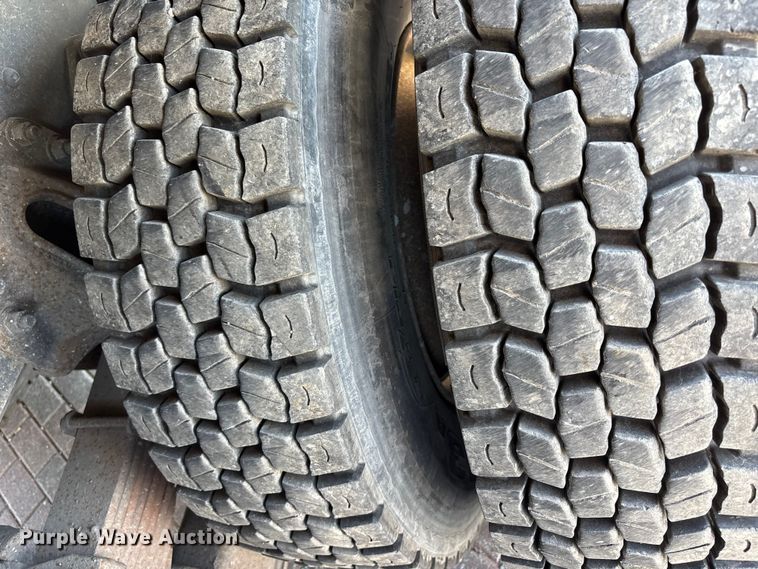 image for item FH7064 2003 Chevrolet C8500 flatbed truck