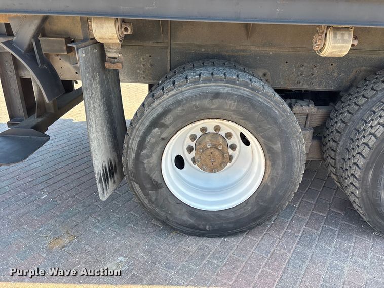 image for item FH7064 2003 Chevrolet C8500 flatbed truck