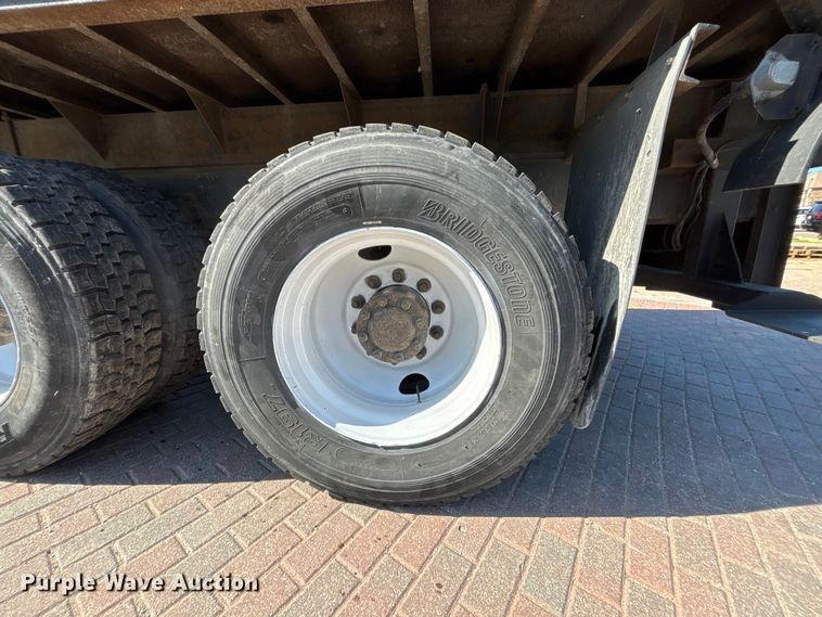 image for item FH7064 2003 Chevrolet C8500 flatbed truck