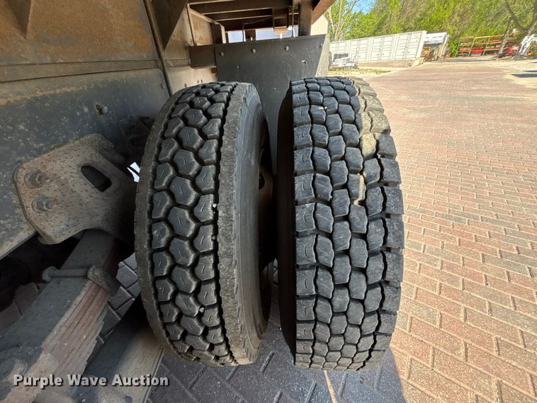 image for item FH7064 2003 Chevrolet C8500 flatbed truck