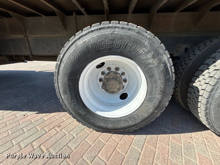 image for item FH7064 2003 Chevrolet C8500 flatbed truck