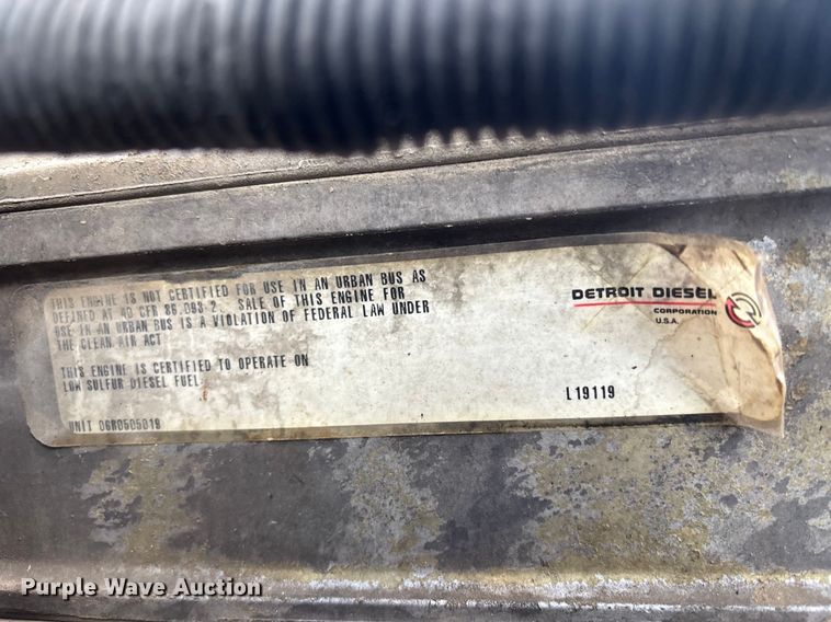 image for item FH7110 2000 Peterbilt 378 semi truck