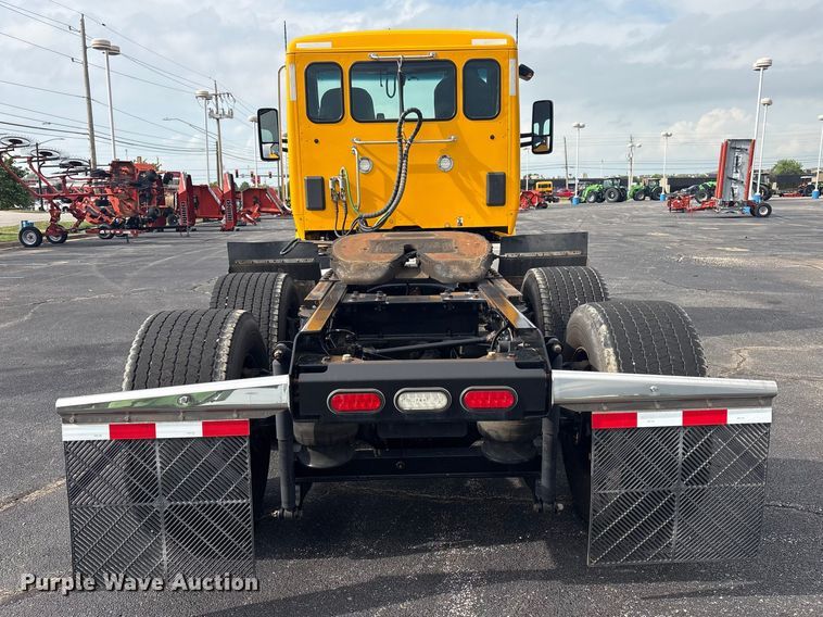 image for item FI0165 2021 Kenworth T680 semi truck