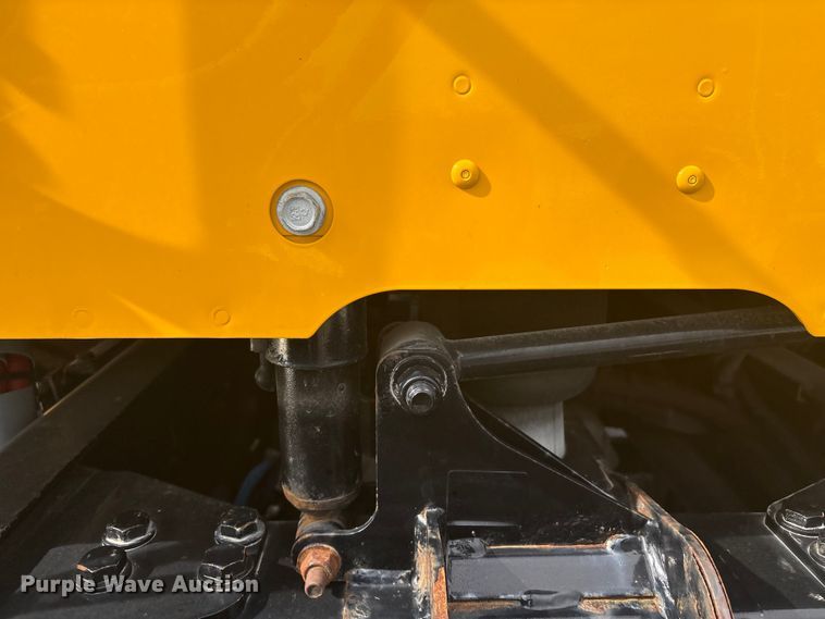 image for item FI0165 2021 Kenworth T680 semi truck