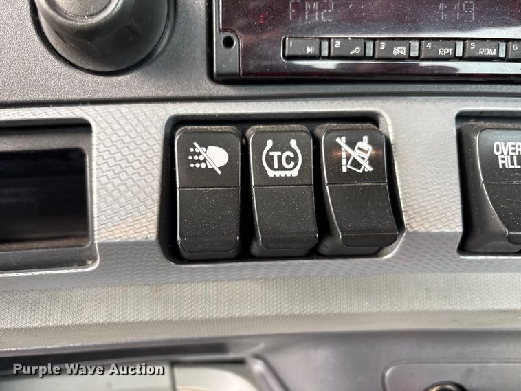 image for item FI0165 2021 Kenworth T680 semi truck