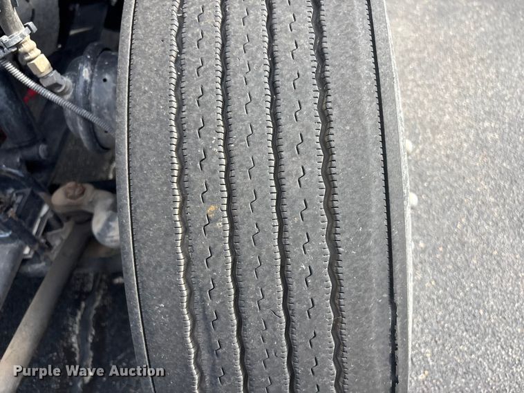 image for item FI0165 2021 Kenworth T680 semi truck