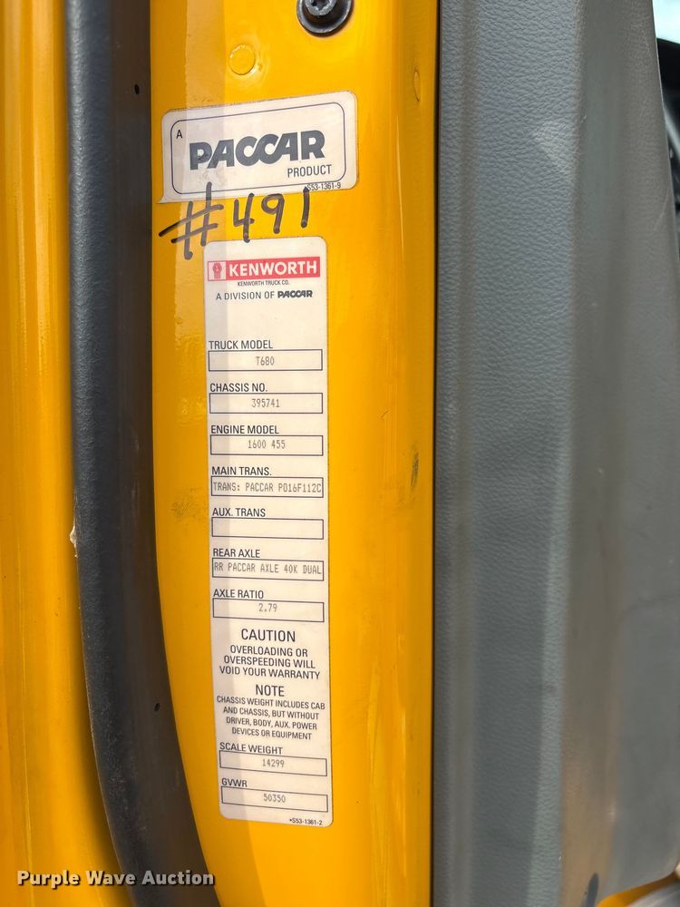 image for item FI0165 2021 Kenworth T680 semi truck