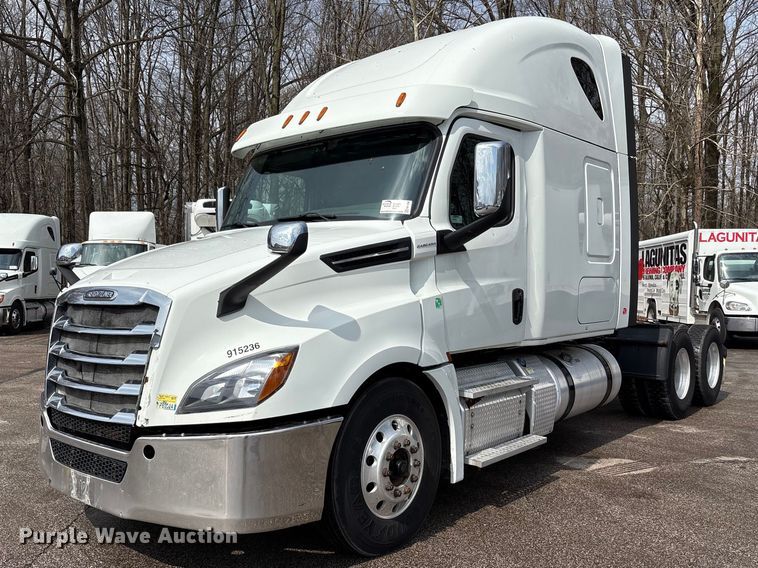 image for item FK1396 2019 Freightliner Cascadia semi truck