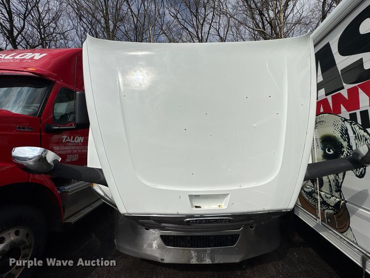 image for item FK1396 2019 Freightliner Cascadia semi truck