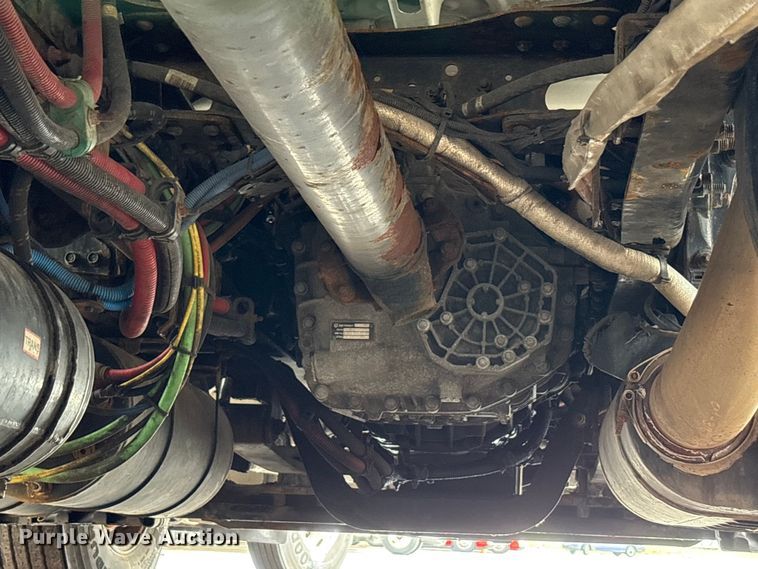 image for item FK1396 2019 Freightliner Cascadia semi truck