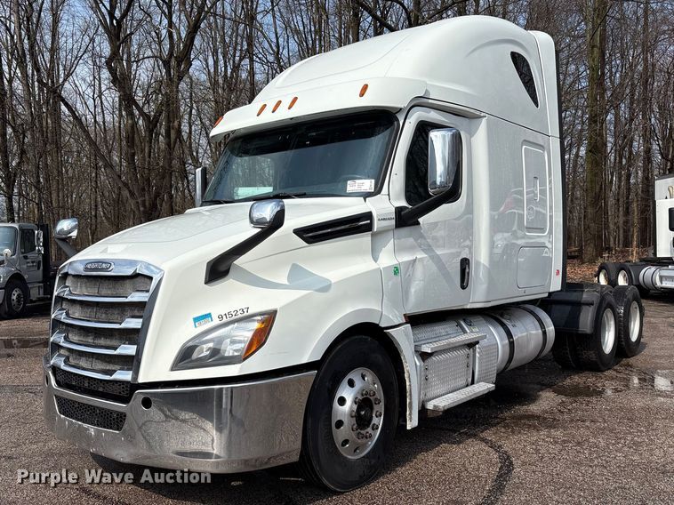 image for item FK1397 2019 Freightliner Cascadia semi truck