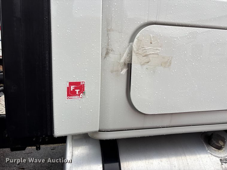 image for item FK1397 2019 Freightliner Cascadia semi truck