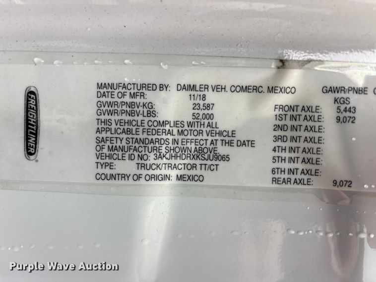 image for item FK1397 2019 Freightliner Cascadia semi truck