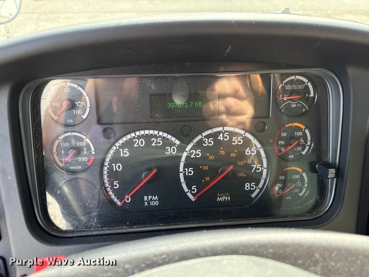 image for item FK1413 2021 Freightliner Business Class M2 box truck