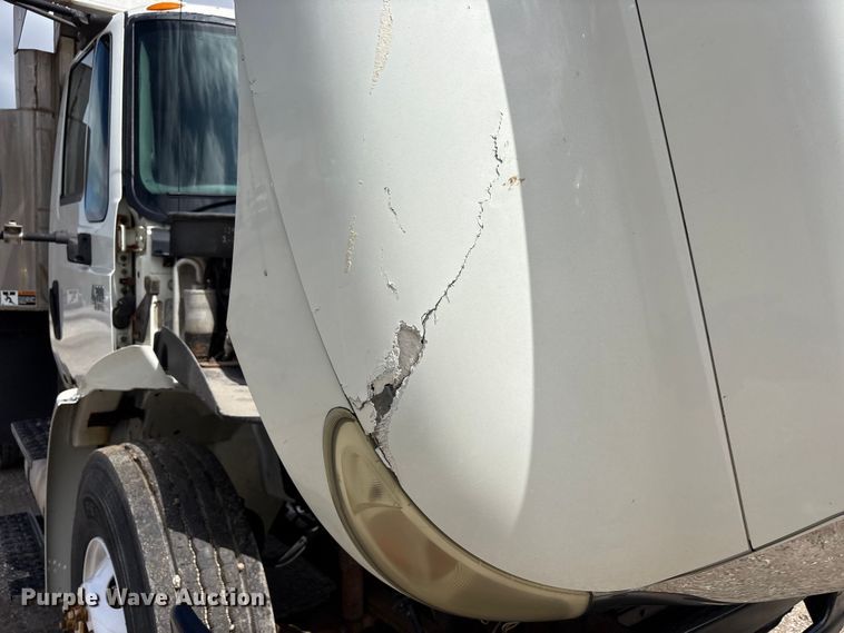 image for item FK1417 2004 International 4300 dump truck