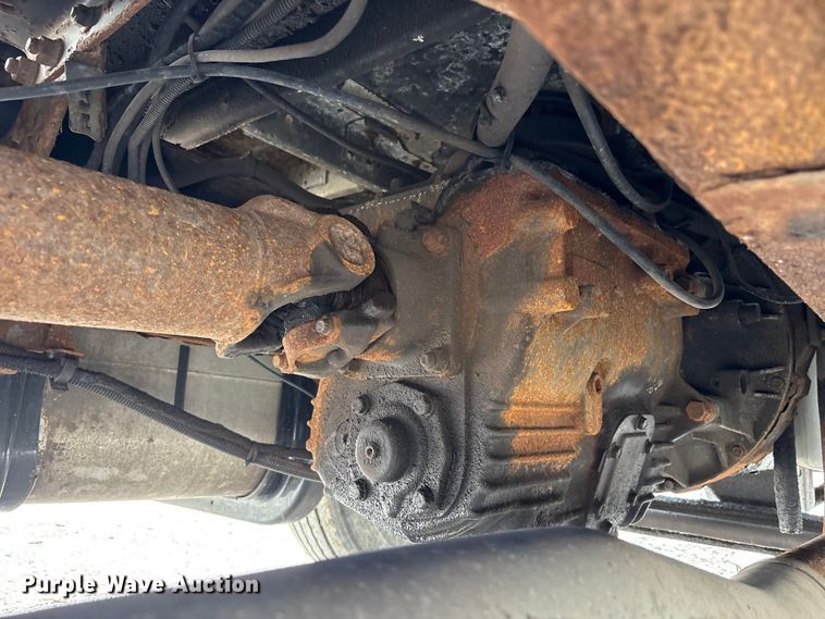 image for item FK1417 2004 International 4300 dump truck