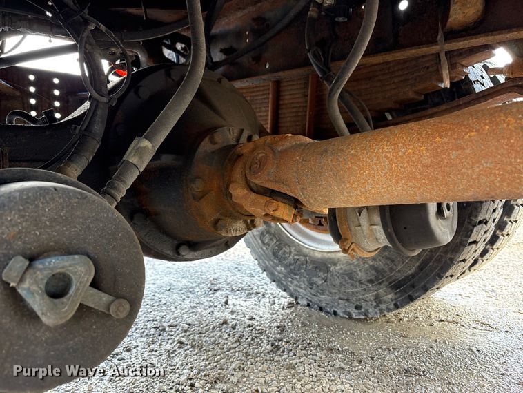 image for item FK1417 2004 International 4300 dump truck