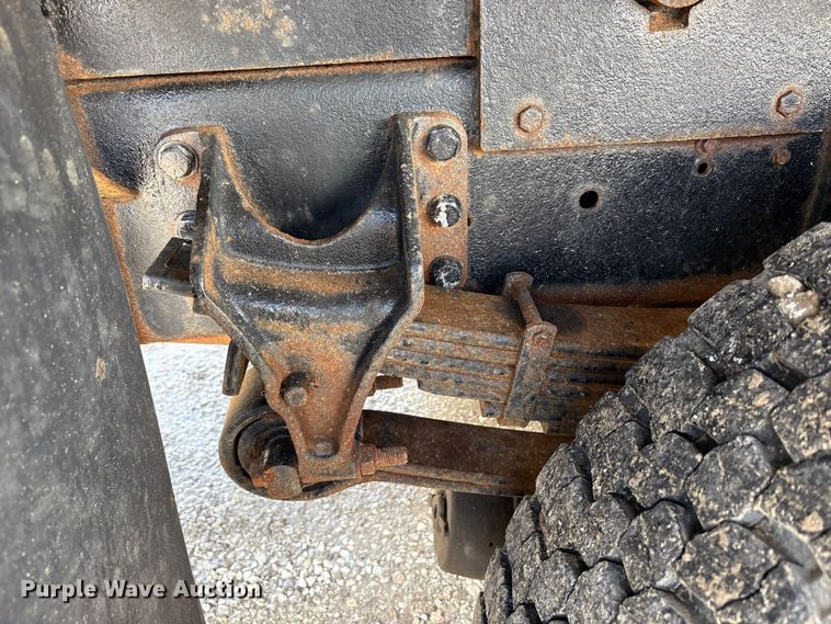 image for item FK1417 2004 International 4300 dump truck