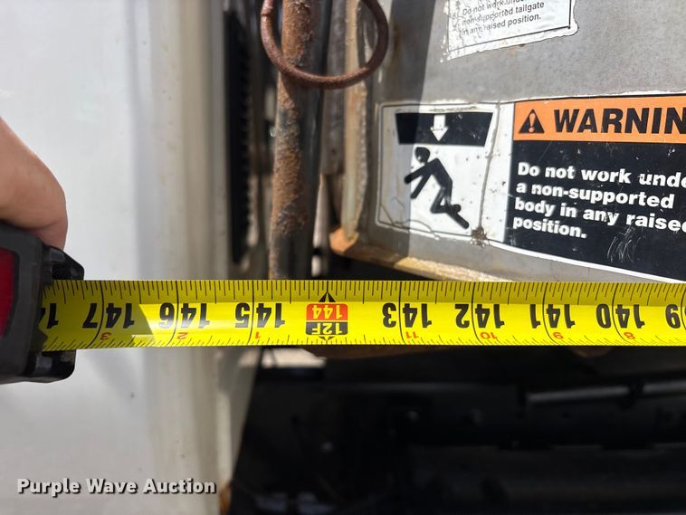image for item FK1417 2004 International 4300 dump truck