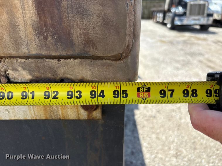 image for item FK1417 2004 International 4300 dump truck
