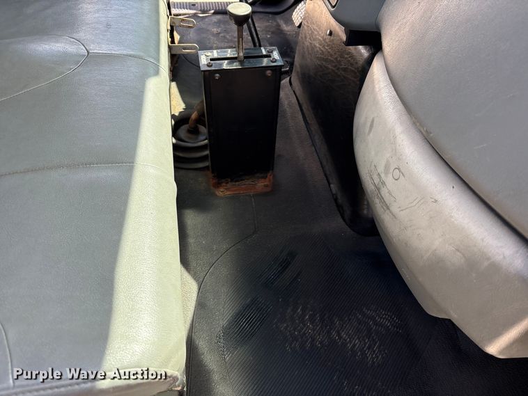 image for item FK1417 2004 International 4300 dump truck