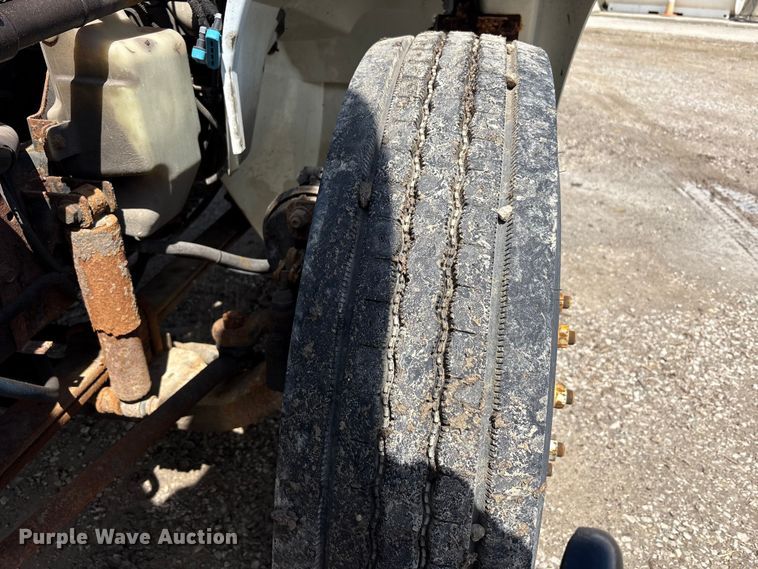 image for item FK1417 2004 International 4300 dump truck