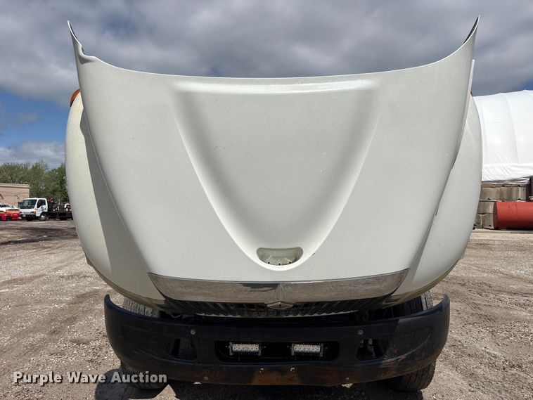 image for item FK1418 2004 International 4300 dump truck