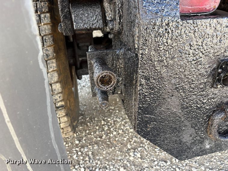 image for item FK1418 2004 International 4300 dump truck