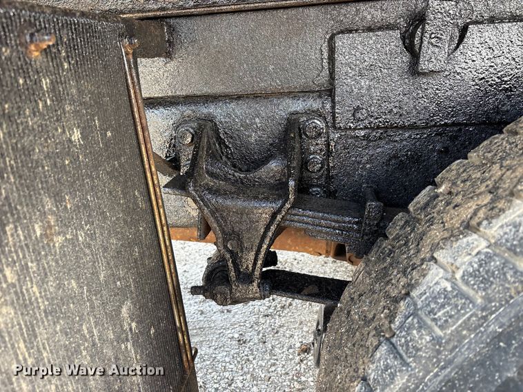 image for item FK1418 2004 International 4300 dump truck