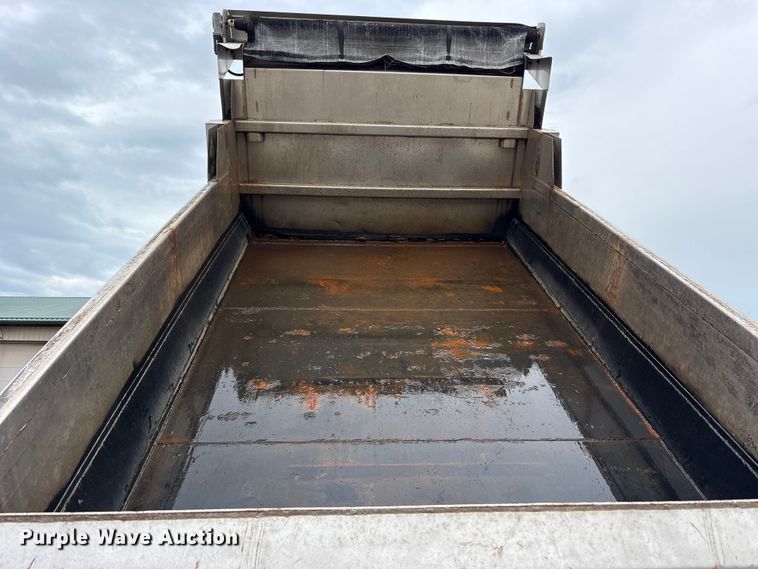 image for item FK1418 2004 International 4300 dump truck