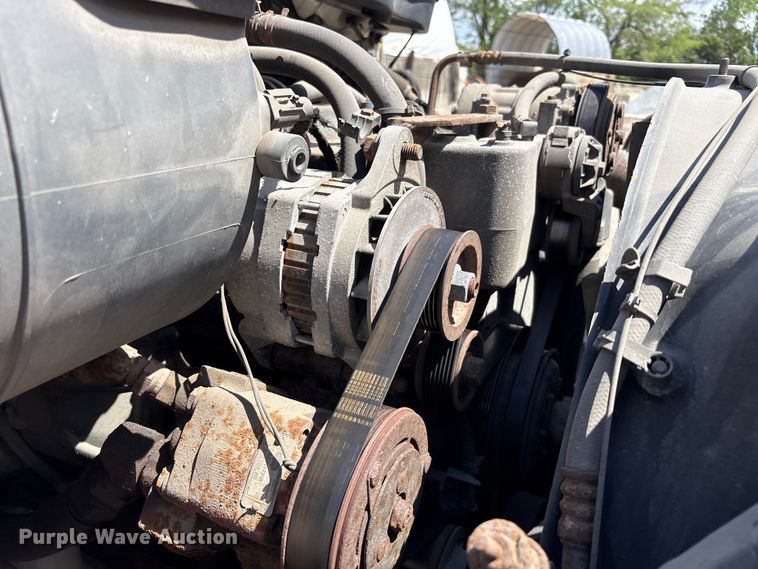 image for item FK1418 2004 International 4300 dump truck