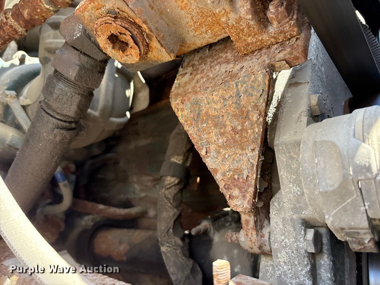 image for item FK1418 2004 International 4300 dump truck