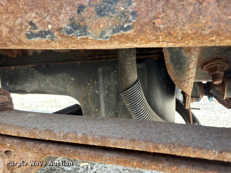 image for item FK1418 2004 International 4300 dump truck