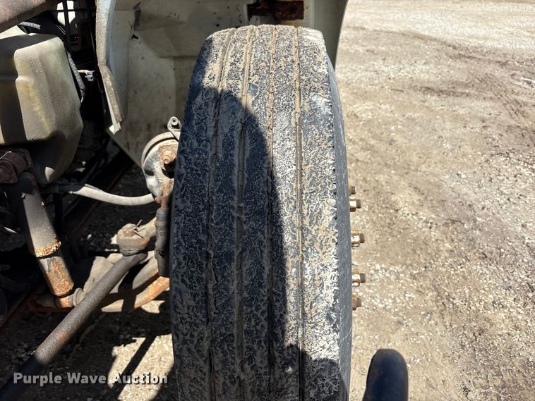image for item FK1418 2004 International 4300 dump truck