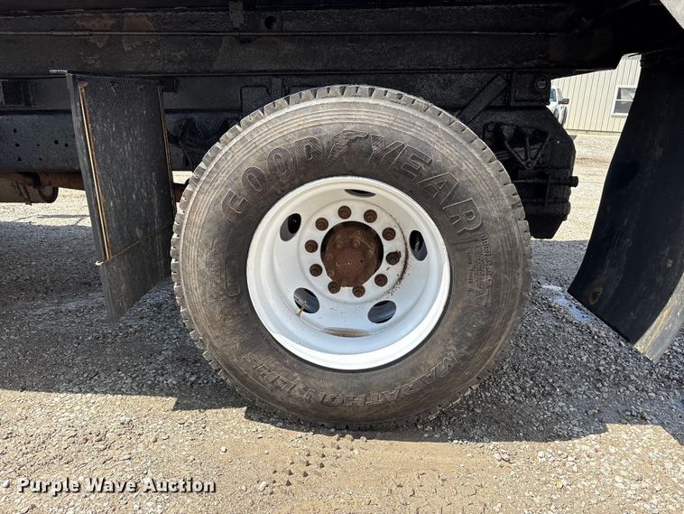 image for item FK1418 2004 International 4300 dump truck