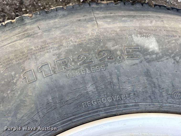 image for item FK1418 2004 International 4300 dump truck