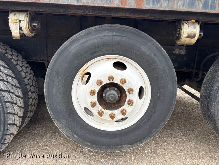 image for item FK1419 1994 Kenworth T800 flatbed truck