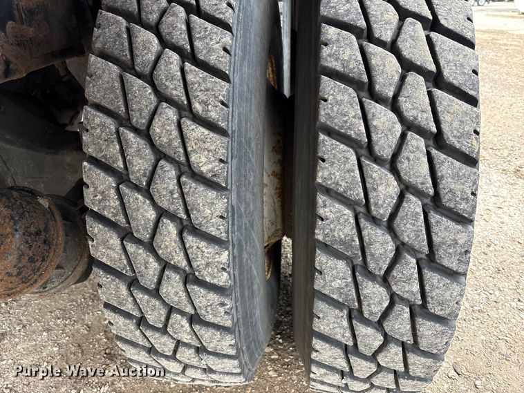 image for item FK1419 1994 Kenworth T800 flatbed truck