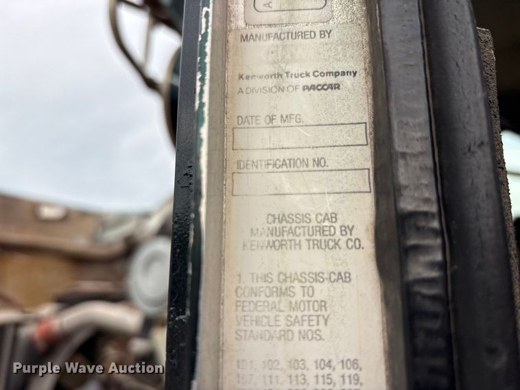 image for item FK1419 1994 Kenworth T800 flatbed truck