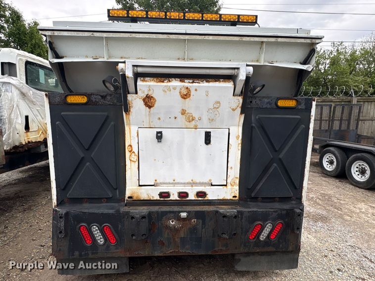 image for item FK1420 2016 Isuzu NQR street sweeper truck