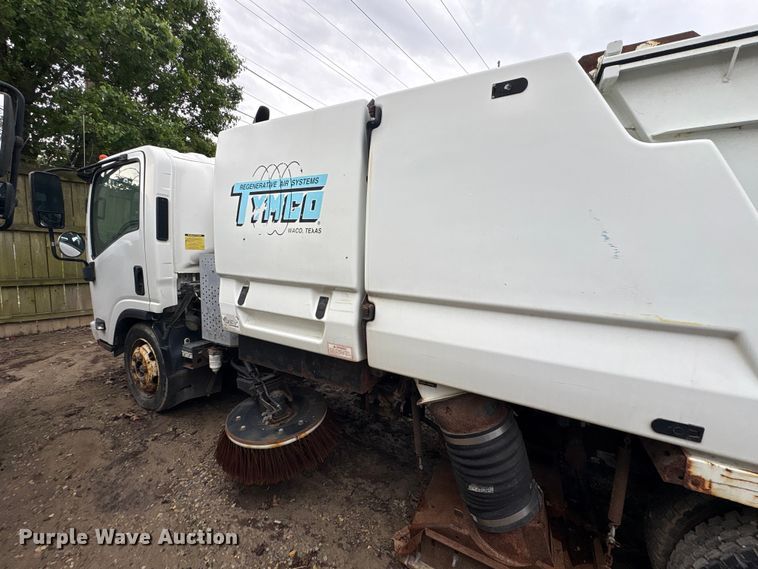 image for item FK1420 2016 Isuzu NQR street sweeper truck