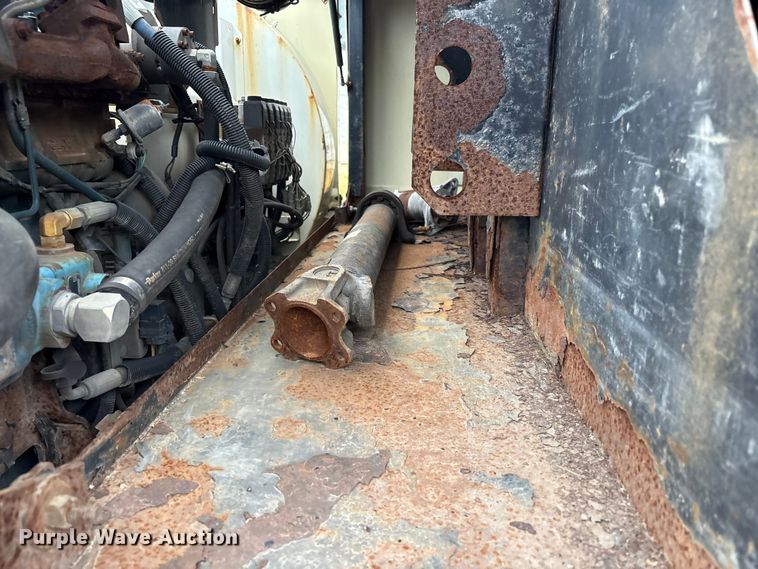 image for item FK1420 2016 Isuzu NQR street sweeper truck