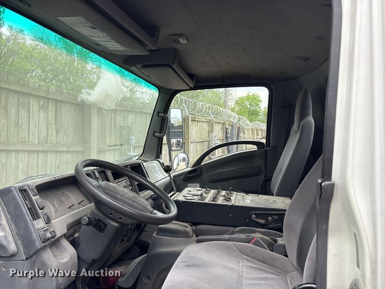 image for item FK1420 2016 Isuzu NQR street sweeper truck