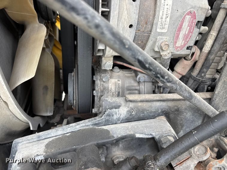 image for item MX9094 2019 Peterbilt 579 semi truck