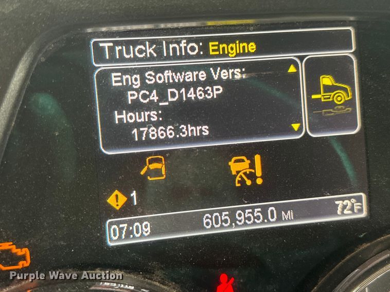 image for item MX9094 2019 Peterbilt 579 semi truck