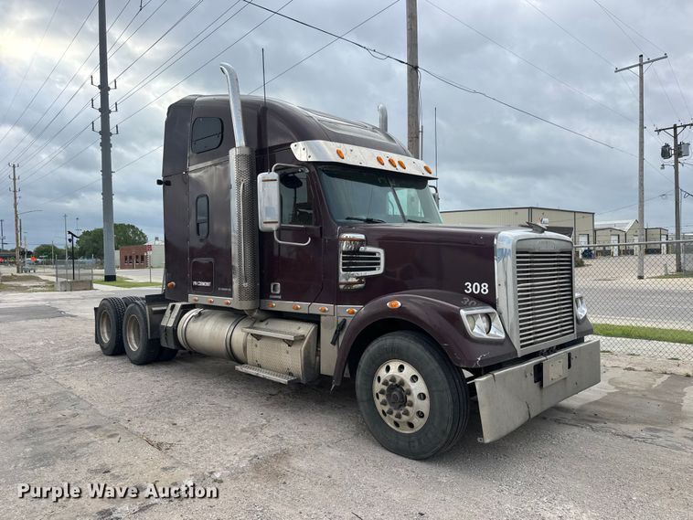 image for item MX9105 2012 Freightliner Coronado 122 semi truck