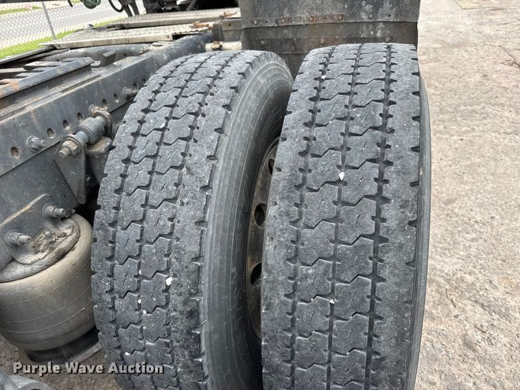image for item MX9105 2012 Freightliner Coronado 122 semi truck