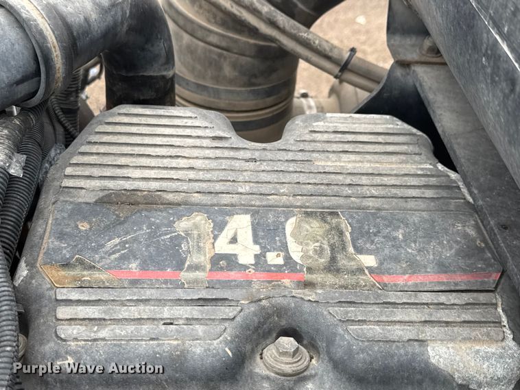 image for item MX9228 2000 Kenworth T800 semi truck