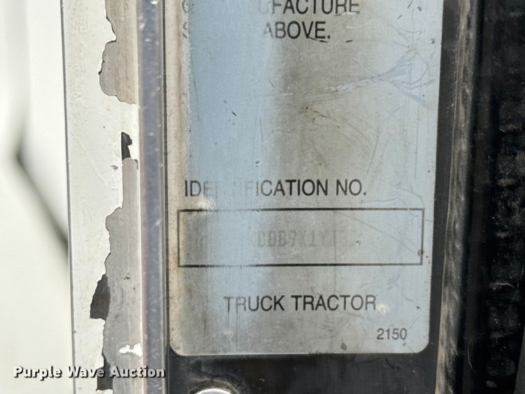 image for item MX9228 2000 Kenworth T800 semi truck